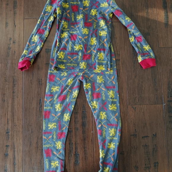 Lot of 2 4T Harry Potter Pajamas - Picture 3 of 12